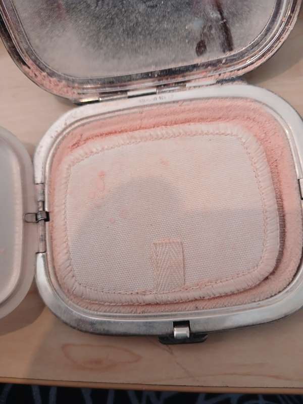 VINTAGE SILVER METAL POWDER CASE WITH MIRROR AND POWDER