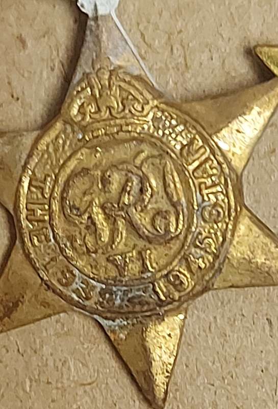 A SET OF MINIATURE WW2 MEDALS FOR CAPTAIN LC CROSS