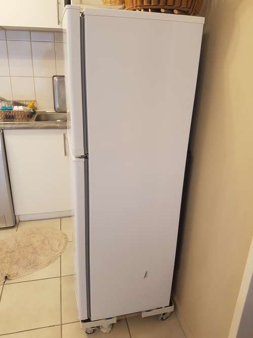 KIC 170 Litre white fridge for sale