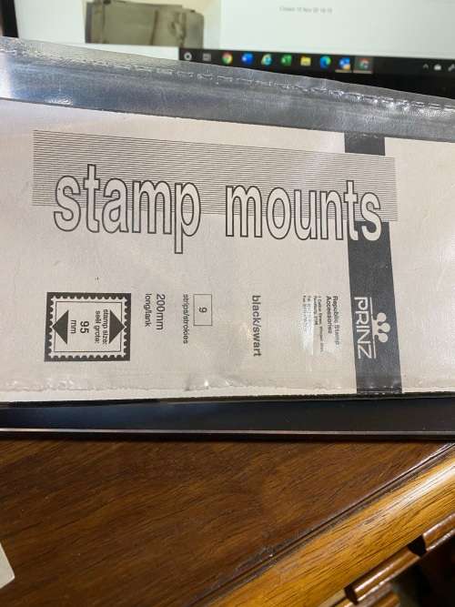 Stamps mounts