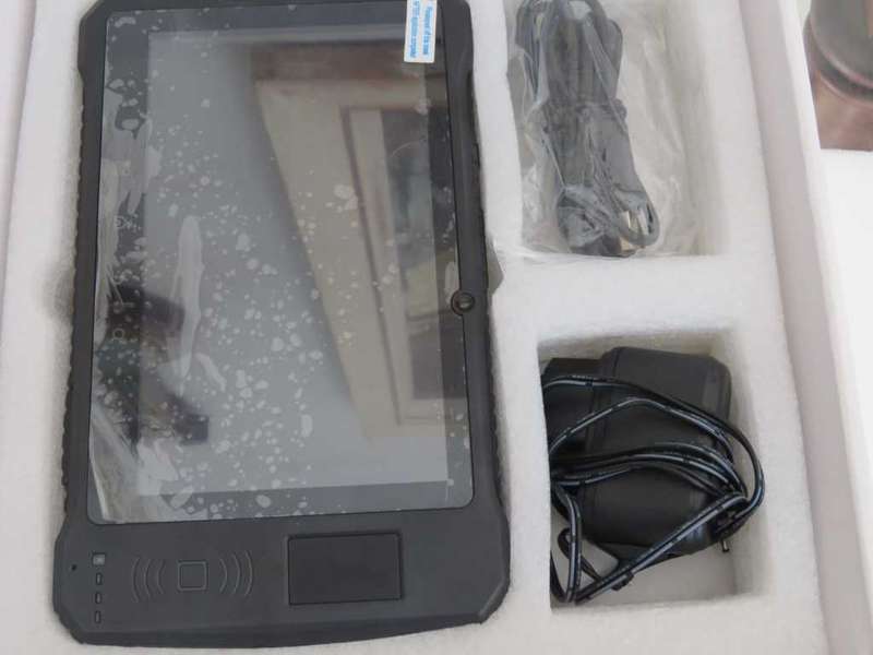 Titan 7R 1P-68 Android Tablet