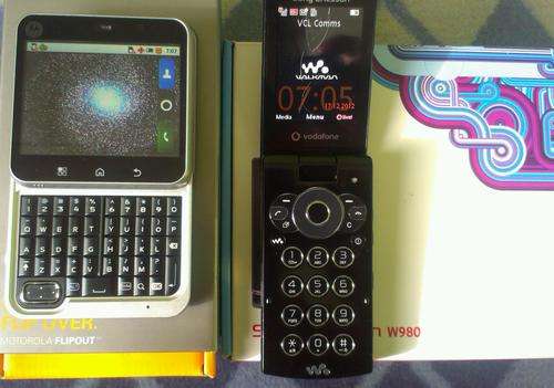 2 IN 1 MOTOROLA FLIP OUT & SONY ERICSSON W980