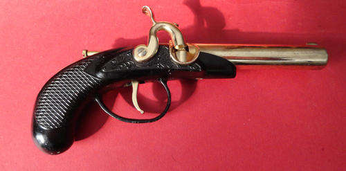 Vintage Gun shape lighter - Very collectable