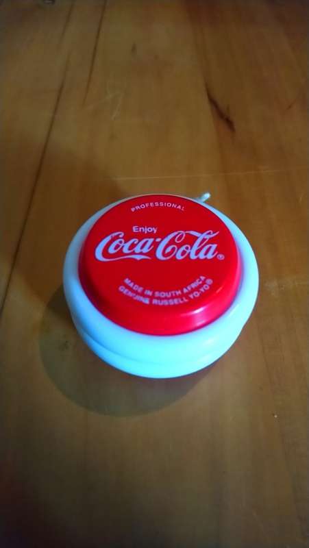 Vintage Coca Cola Genuine Russel Yo-Yo
