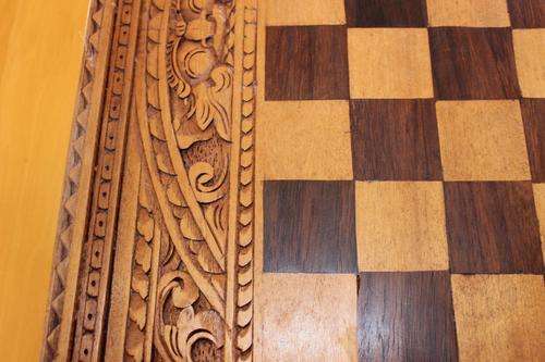 Vintage wood handmade chess set.  Complete. Awesome!!!!