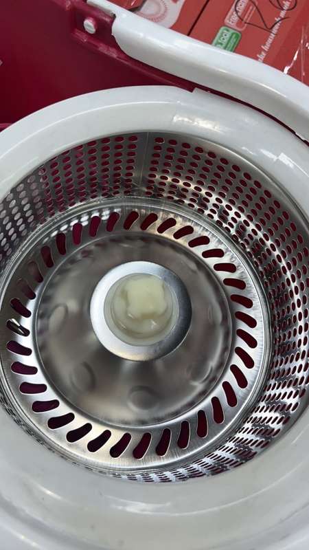 Magic Spin Mop and Plastic Bucket set (red avaiable)