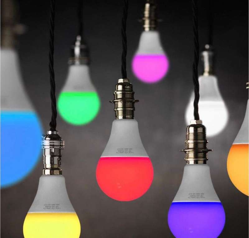 LED - White and Colour Changing RGB Light Bulb - Bayonet