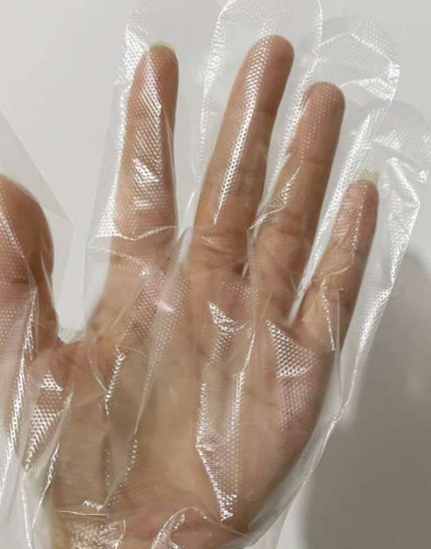 Disposable Plastic Gloves Pack of 100 Pieces
