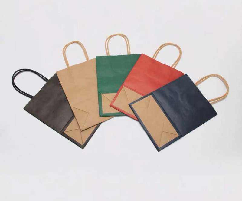 Party Gift Bag Pack of 12 Pieces 13x8x17cm
