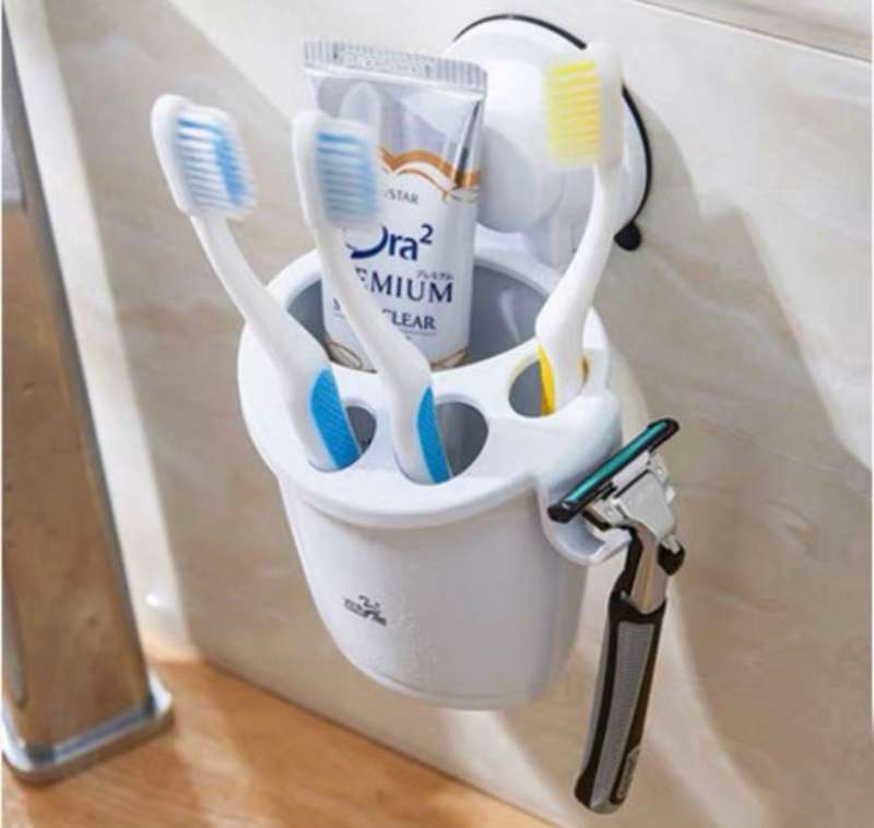 Toothbrush holder with suction cup /BATHLUX