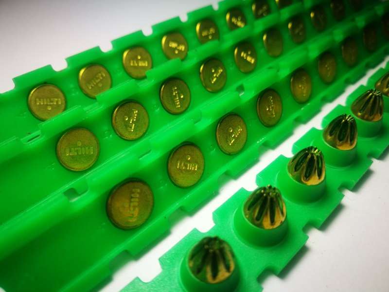 STRIP OF 10 GREEN HILTI CAPS. (.27 CAL SHORT). CAN BE USED FOR TRIP WIRE BANG REFILLS.