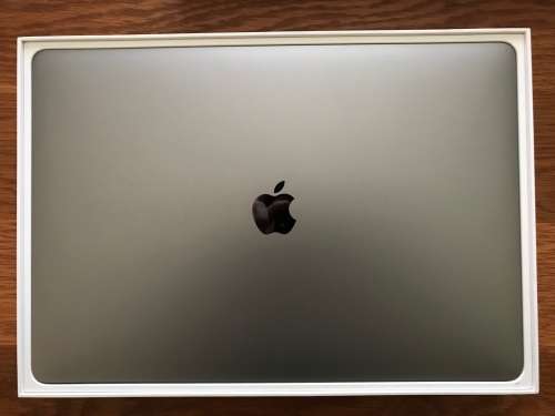 2017 Apple MacBook Pro 15 Inch i7 2.9GHz / 16GB / 512GB SSD + 6 Months Apple Warranty Remaining
