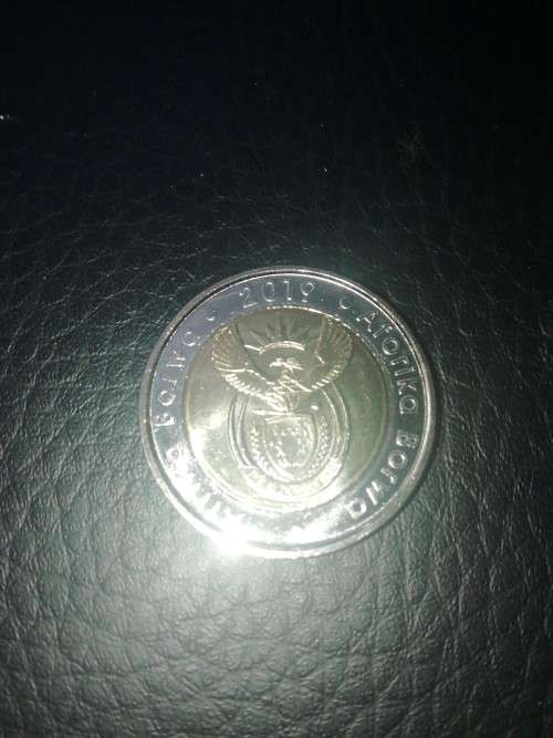 2019 R5: 25 Year Democracy (From a sealed S A Mint bag) - Uncirculated