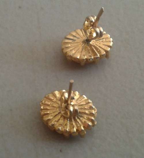 Vintage gold tone and resin cameo stud earrings