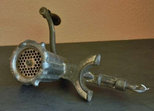Vintage German made hand crank meat grinder/mincer - Alexanderwerk number 8