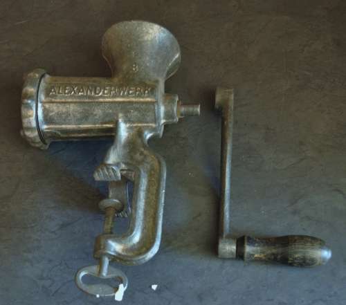 Vintage German made hand crank meat grinder/mincer - Alexanderwerk number 8