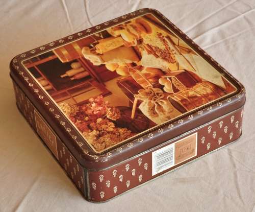 Vintage Pyotts Choice Assorted Biscuit Tin