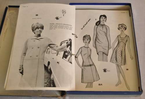 1000 Dresses with DOT Pattern and Summer of 1969 Fashion Supplement