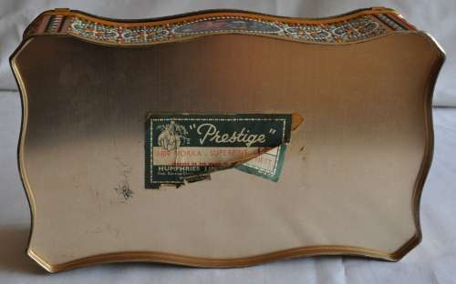 Vintage chocolate tin made in Holland