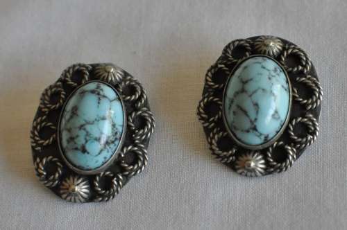 Vintage signed Alpacca silver clip on earrings with genuine turquoise stones
