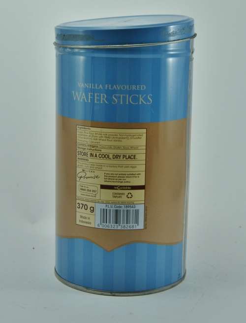 Collectible Delicious Biscuits Vanilla Flavoured Wafer Sticks Tin