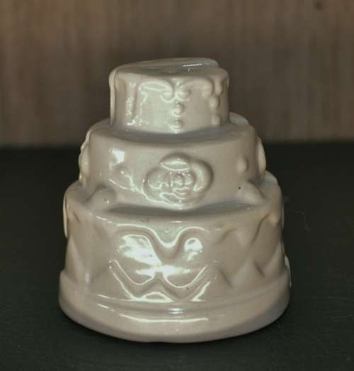 Collectible Porcelain Wedding Cake Salt and Pepper