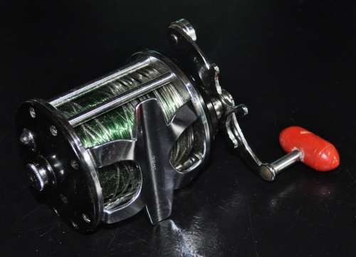 Vintage Penn Beachmaster No. 155 Fishing Reel Made in the USA
