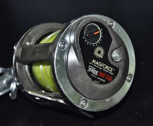 Vintage Daiwa Magforce Sealine SMF 250 Fishing Reel