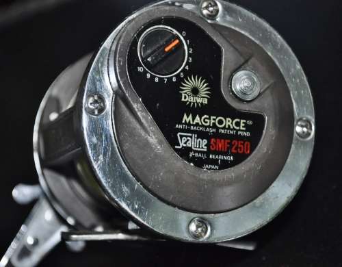 Vintage Daiwa Magforce Sealine SMF 250 Fishing Reel