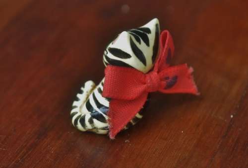 Tabby Striped Kitten with Bow Miniature Cat Figuring by Fay`s Miniature World