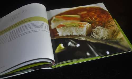 Sushi - 40 Delightful Japanese dishes for all occasions - ISBN 9781405475198