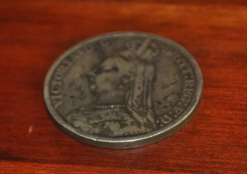 1891 Queen Victoria British Silver `Jubilee Head` Crown - 566 000 Minted