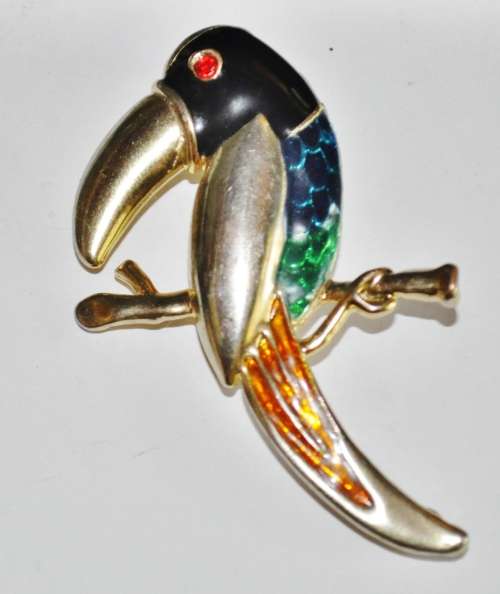 Vintage Gold Tone and Enamel Toucan Brooch Pin