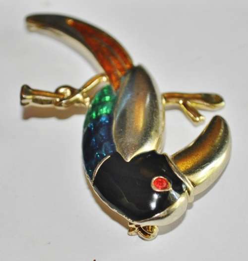 Vintage Gold Tone and Enamel Toucan Brooch Pin