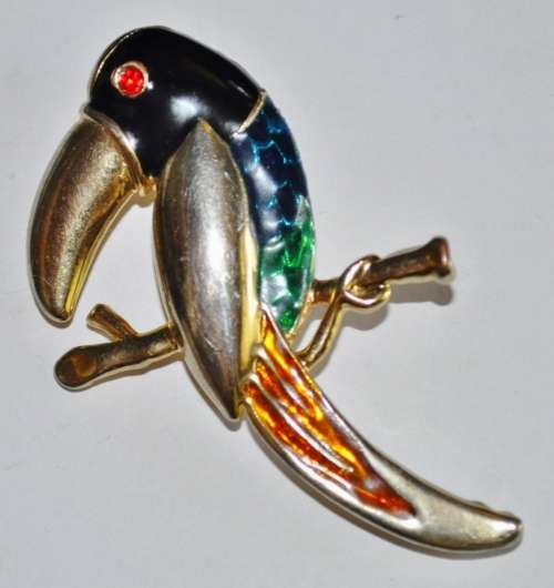 Vintage Gold Tone and Enamel Toucan Brooch Pin