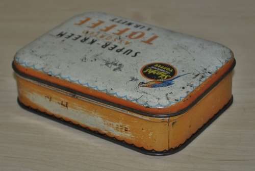Rare find - Vintage Sharps Super-Kreem Assorted Toffee Tin C1940