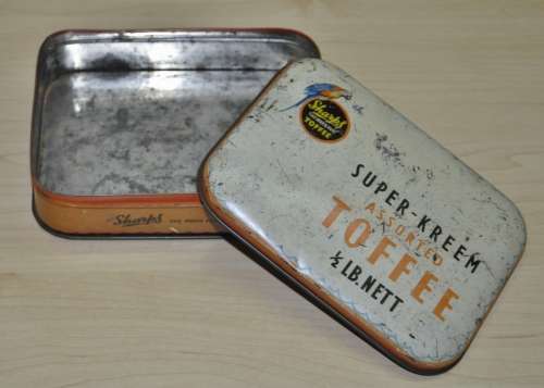 Rare find - Vintage Sharps Super-Kreem Assorted Toffee Tin C1940