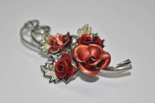 Vintage Silver Tone and Red Metal Rose Bouquet Brooch Pin