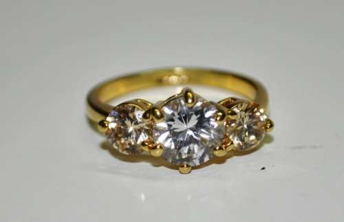 Vintage Gold Tone Trilogy Ring Signed Honey