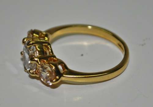 Vintage Gold Tone Trilogy Ring Signed Honey
