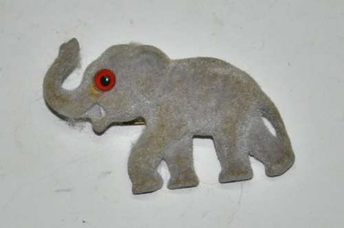 Vintage Carved Bakelite Elephant Pin c1940