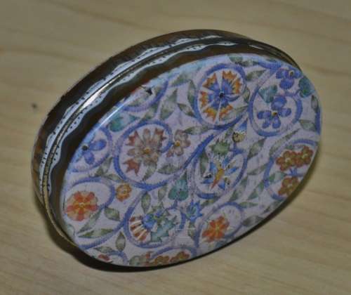 Collectible Ian Logan`s Fine English Collection Pure Vegetable Soap Small Oval Tin c1990