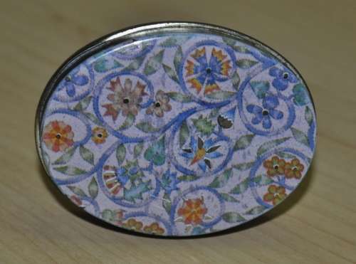 Collectible Ian Logan`s Fine English Collection Pure Vegetable Soap Small Oval Tin c1990