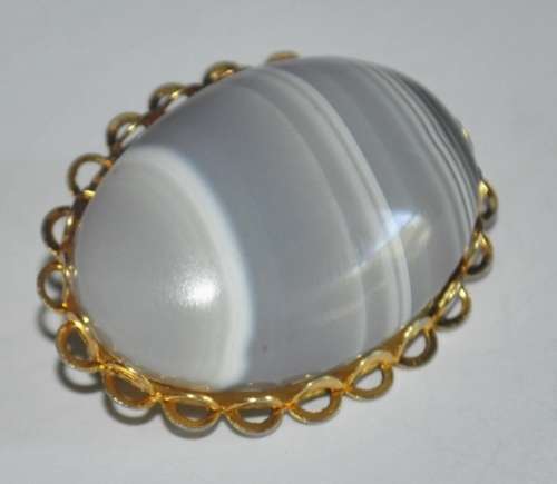 Vintage Gold Tone Cabochon Gray Banded Agate Brooch Pin