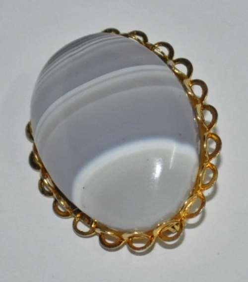 Vintage Gold Tone Cabochon Gray Banded Agate Brooch Pin
