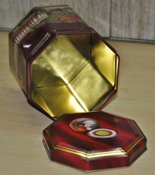 Collectible Contemporary Octagonal Mirabell Mozartkugln Dessert Treat Tin