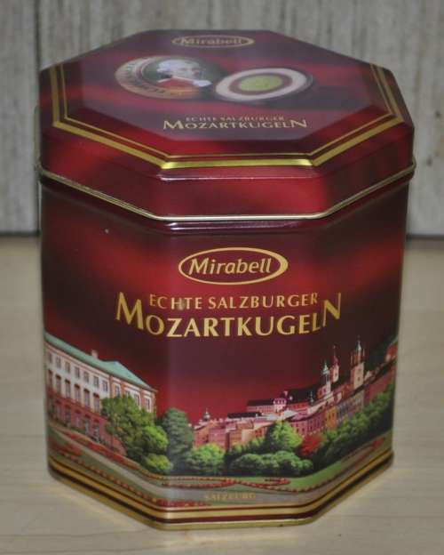 Collectible Contemporary Octagonal Mirabell Mozartkugln Dessert Treat Tin