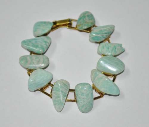 Vintage Gold Tone Light Green Amazonite Semi-precious Stone Bracelet c1960