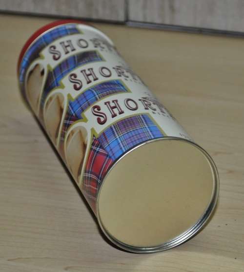 Vintage Kwality Shortbread Biscuits Tin manufactured by Blue Lion Manufacturing