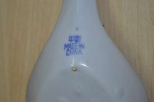 Vintage Chinese Porcelain Translucent Rice Grain Blue and White Flower Serving Bowl with Soup Spoon
